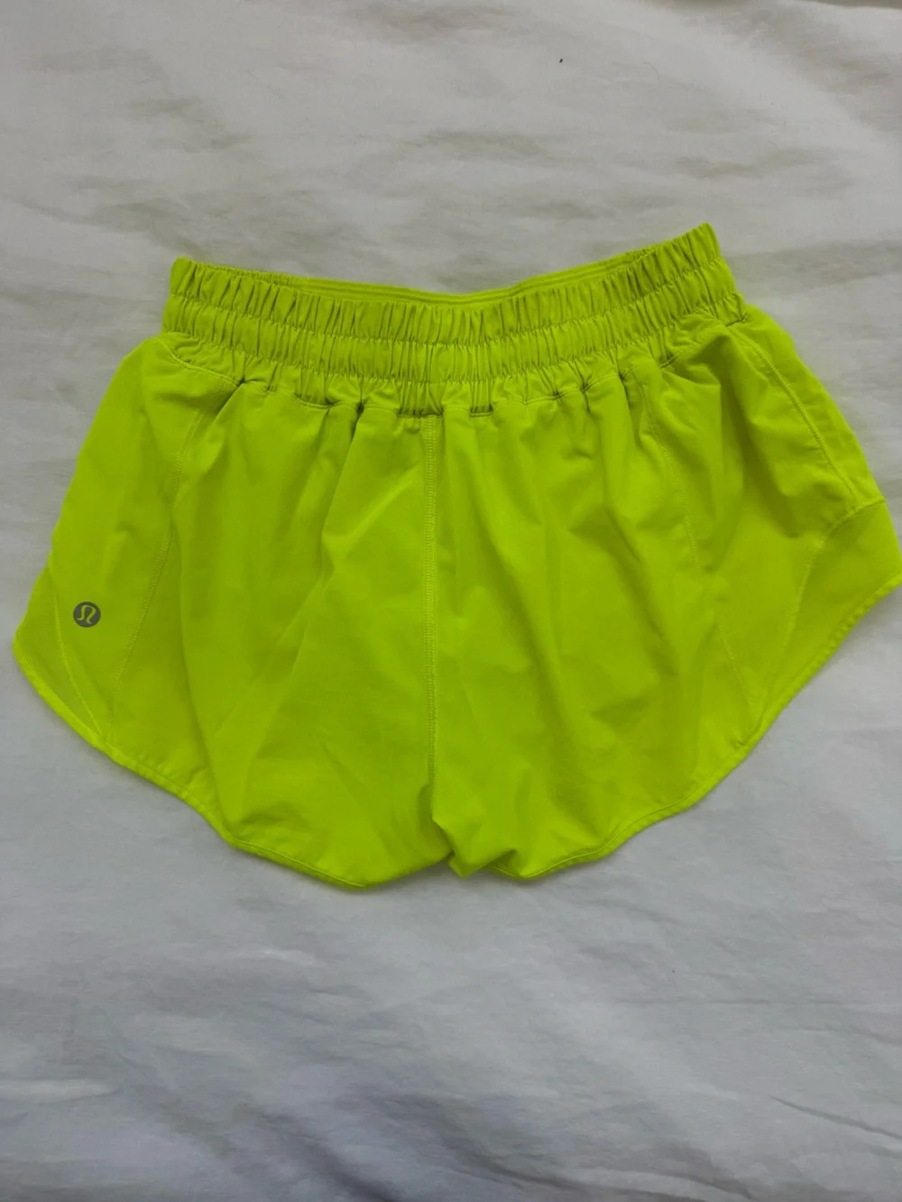 Lululemon 2.5 Hotty Hot low-rise short